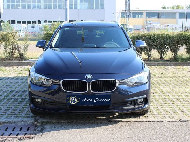 BMW Serie 3 VI (F31) 320dA 190ch Business Bleu de 2016