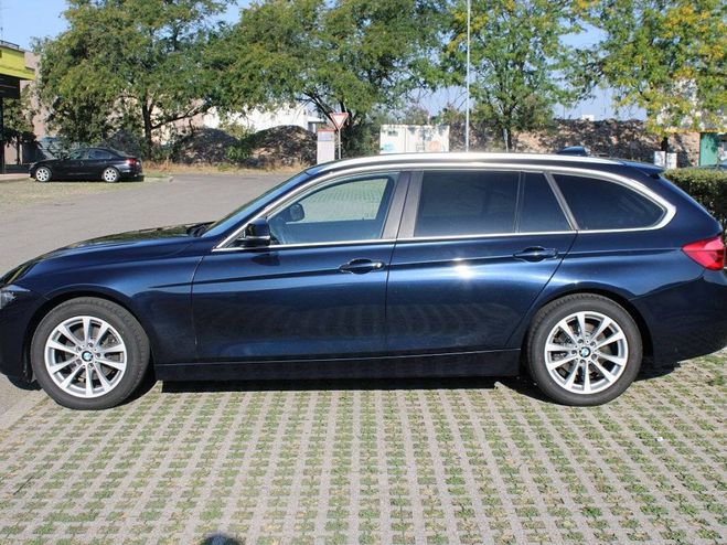 BMW Serie 3 VI (F31) 320dA 190ch Business Bleu de 2016