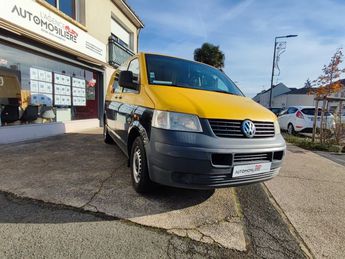  Voir détails -Volkswagen Transporter T5 1.9 TDI Fourgon 85cv faible kilométra à Saint-Barthélemy-d'Anjou (49)
