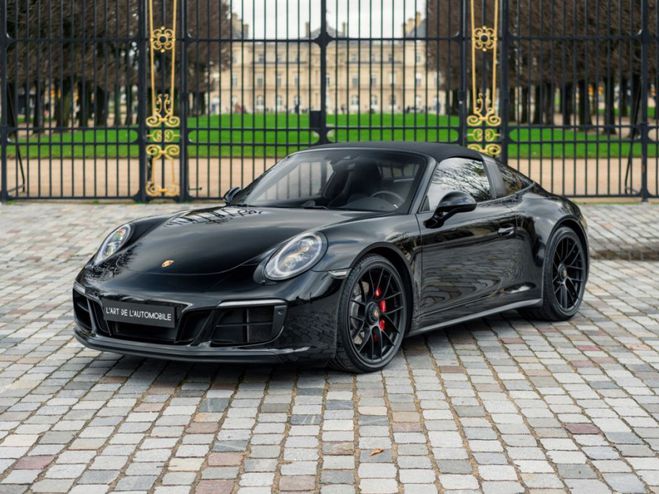 Porsche 911 991.2 4 GTS *Porsche Approved* Noir Verni de 2017
