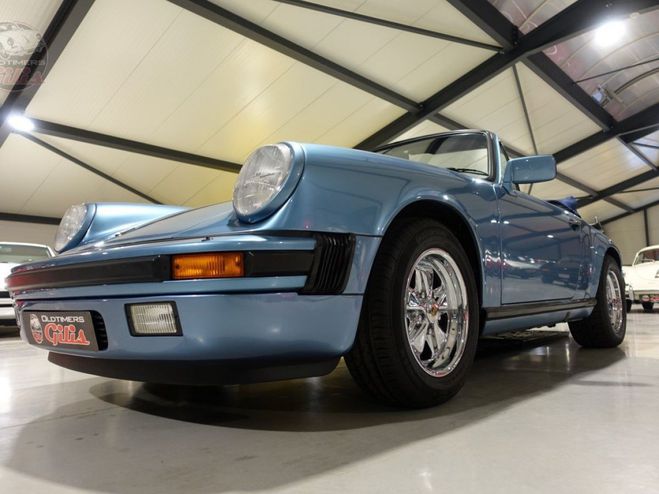 Porsche 911 Carrera Iris Blue Metalic de 1986