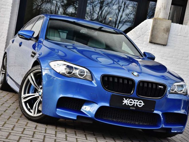 BMW M5 4.4 V8 DKG Bleu de 