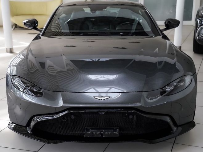 Aston martin V8 Vantage  GRIS de 2018