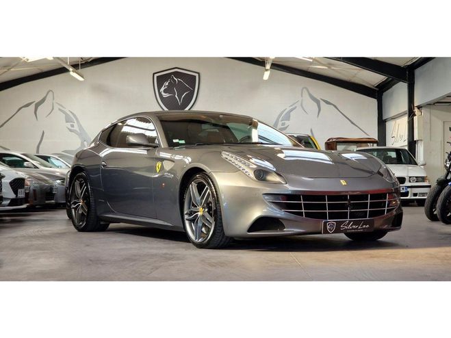 Ferrari FF 6.3 V12 660 / Historique complet / Entie Gris mtallis de 2011