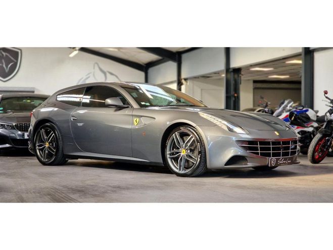 Ferrari FF 6.3 V12 660 / Historique complet / Entie Gris mtallis de 2011