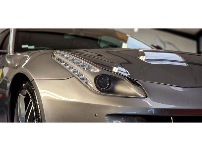 Ferrari FF 6.3 V12 660 / Historique complet / Entie Gris mtallis de 2011