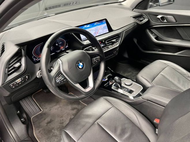 BMW Serie 1 118iA 140ch Luxury DKG7 112g Mineralgrau de 2019
