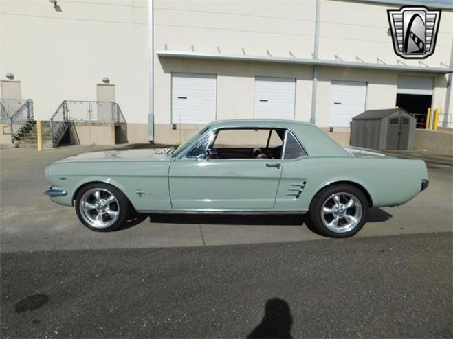 Ford Mustang COUPE 1966 dossier complet au 0651552080  de 1966
