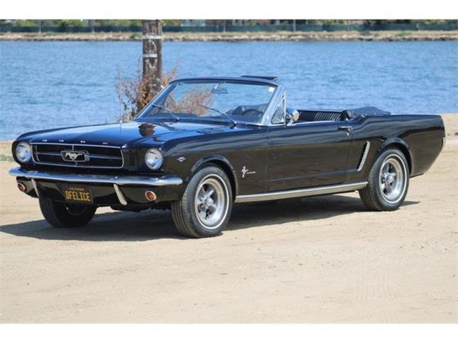 Ford Mustang CONVERTIBLE dossier complet au 065155208  de 1965