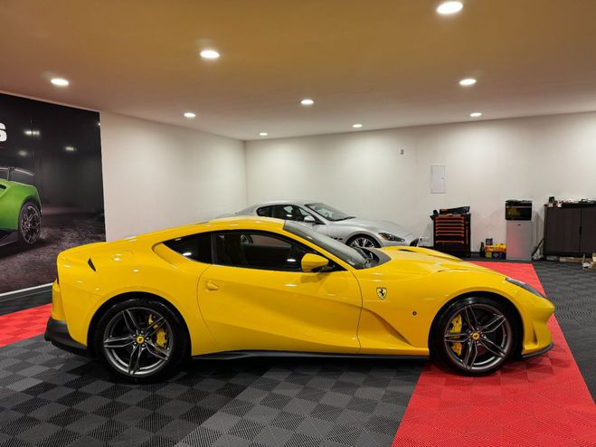 Ferrari 812 Superfast FERRARI 812 SUPERFAST 6.5L V12 800 cv jaune de 2020
