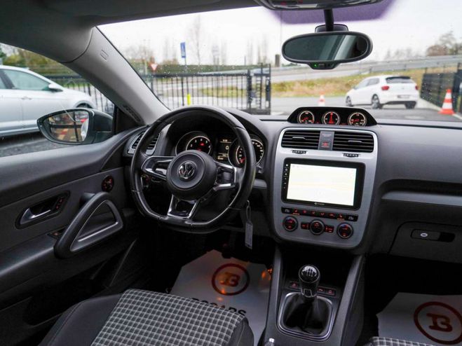 Volkswagen Scirocco 2.0 TSI 180pk | BLACK PACK Apple CarPlay Blanc de 