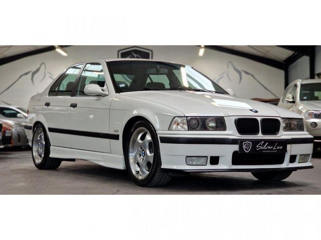 BMW Serie 3 SERIE M3 E36 3.2 6 CYLINDRES 321 S50B32  Blanc de 1997