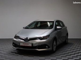  Voir détails -Toyota Auris ii hybride 136h design à Saint-Étienne (42)