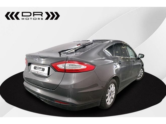 Ford Mondeo BERLINE 1.0 ECOBOOST TREND STYLE - NAVI  Anthracite de 2017