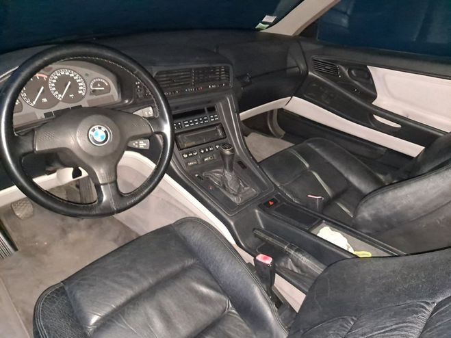 BMW Serie 8 5.0 850CI 300 Bleu Marine Mtal de 1992
