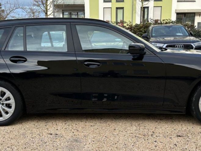 BMW Serie 3 Touring G20 2.0 318D 150 BUSINESS DESIGN noir mtal de 2021