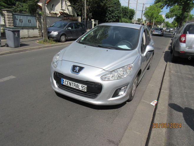 Peugeot 308 (2) 1.6 E-HDI FAP 115CH ACTIVE 5P GRIS C de 2013