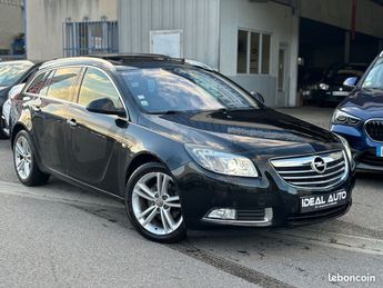  Voir détails -Opel Insignia Sports Tourer 2.0 CDTI 160 COSMO BVA à Saint-Martin-d'Hres (38)