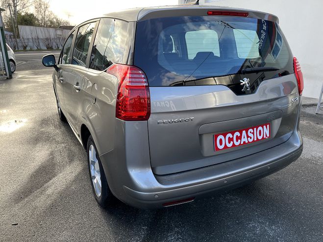 Peugeot 5008 1.6 HDI112 FAP ACTIVE 7PL GRIS C de 2012