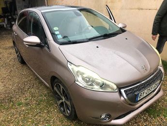  Voir détails -Peugeot 208 1.6 HDI FELINE TOUTES OPTIONS CUIR JANTE à  Les Pavillons-sous-Bois (93)