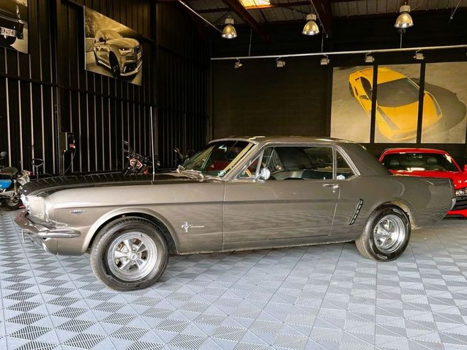 Ford Mustang v8 boite meca 289 ci coupe Gris de 1965