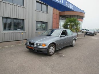  Voir détails -BMW Serie 3 SERIE E36 316i à Saint-Parres-aux-Tertres (10)