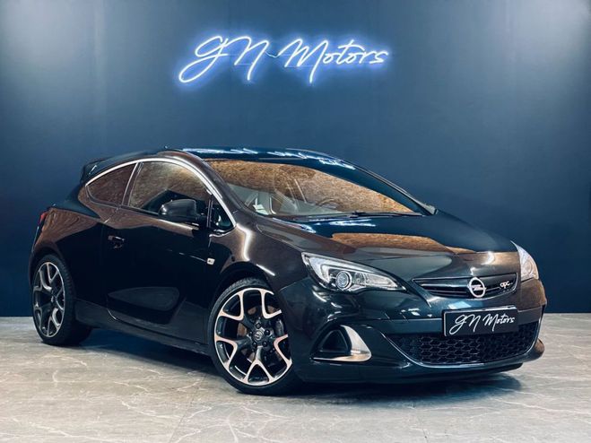 Opel Astra GTC 2.0 turbo 280 start-stop opc neuf ga Noir de 2013