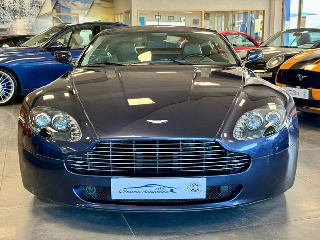 Aston martin V8 Vantage 4.3 390 BV6 Bleu marine mtal de 2006