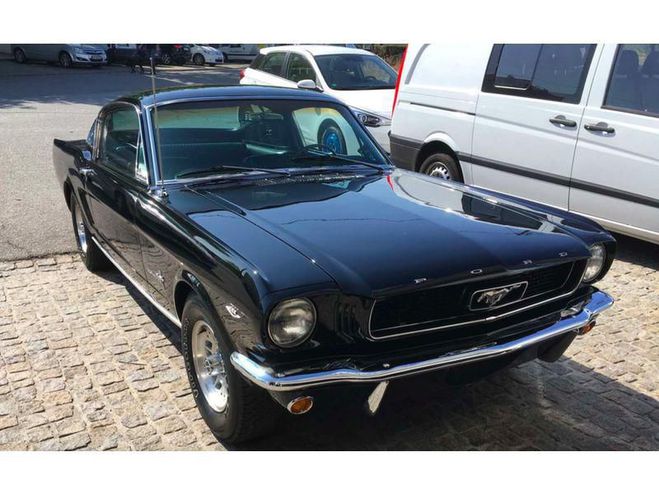 Ford Mustang Fastback Noir de 1966