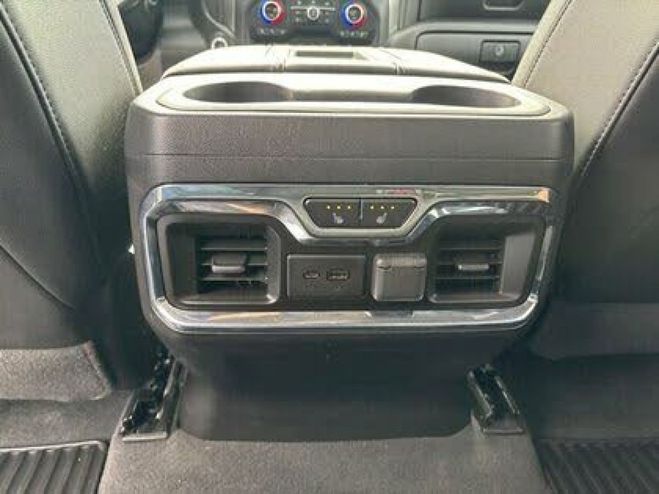 Chevrolet Silverado ltz 5.3l crew cab 4x4 tout compris hors  Blanc de 2021