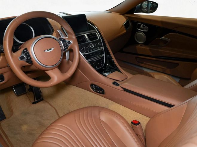 Aston martin DB11 5.2 *V12 *AMR* 639 ch * 1reM * 360 * J Argent de 2019