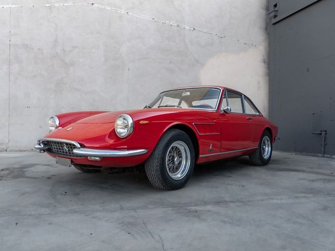 Ferrari 330 GTC  de 1967