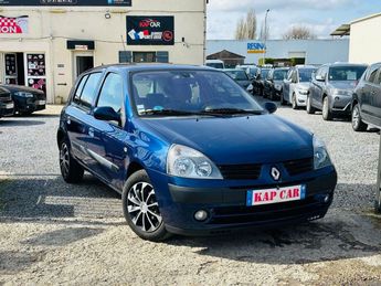  Voir détails -Renault Clio 1.4 Privilege Luxe Garantie 6 mois à Saint-Soupplets (77)