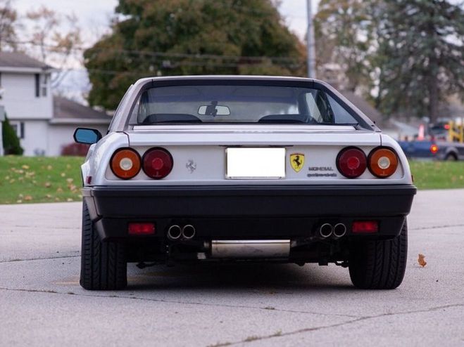 Ferrari Mondial   de 1983