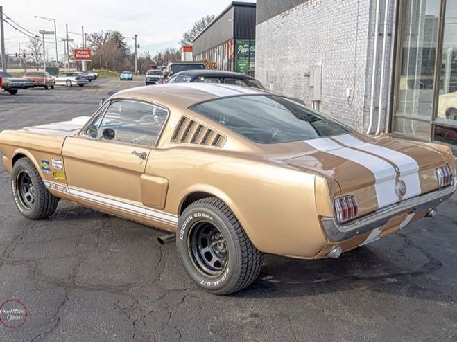 Ford Mustang , Gold  de 1966