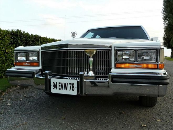 Cadillac Fleetwood Brougham Blanc Laqu de 1989