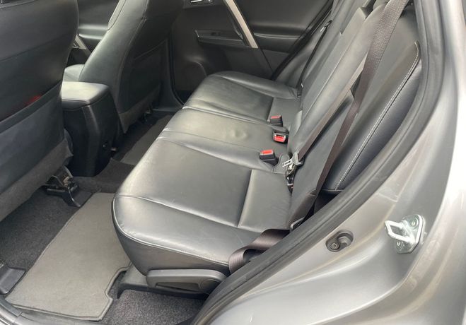 Toyota RAV 4 2.0 D4D 143 Ch LOUNGE  de 2018