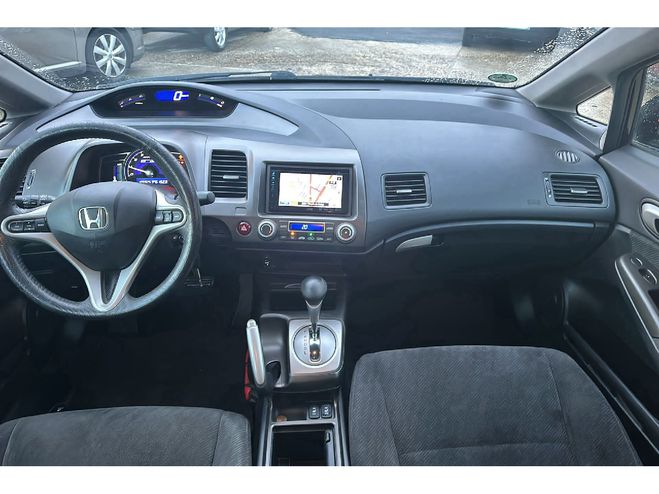 Honda Civic VIII 1.3 i-VTEC IMA 95cv CVT BVA Noire de 2010