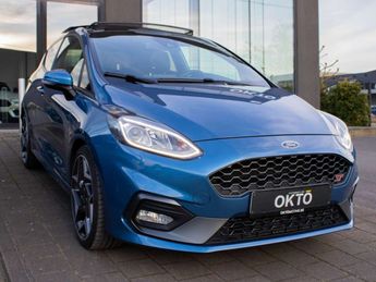  Voir détails -Ford Fiesta 1.5 EcoBoost ST Ultimate - PANO - GARANT à Roeselare (88)