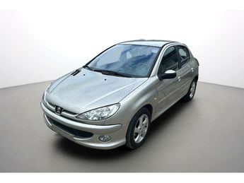  Voir détails -Peugeot 206 1.6e 16v Executive A à Sarcelles (95)