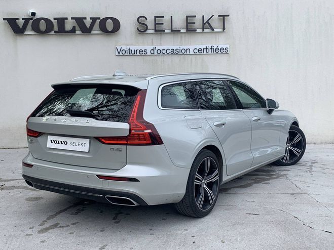 Volvo V60 D4 AdBlue 190 ch Geartronic 8 Inscriptio Beige de 2018