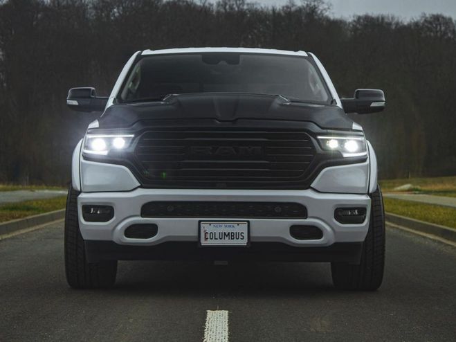Dodge Ram 1500 v8 hemi quadcab laramie get low Blanc de 2021