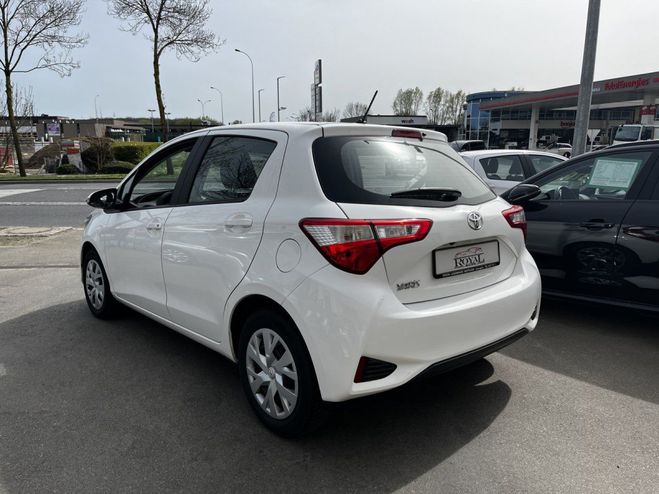 Toyota Yaris 1.5 VVT-I AUTO Blanc de 2019