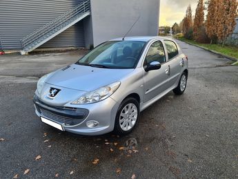  Voir détails -Peugeot 206 PLUS SERIE SPORTIUM  1.4 75 CV à Coignires (78)