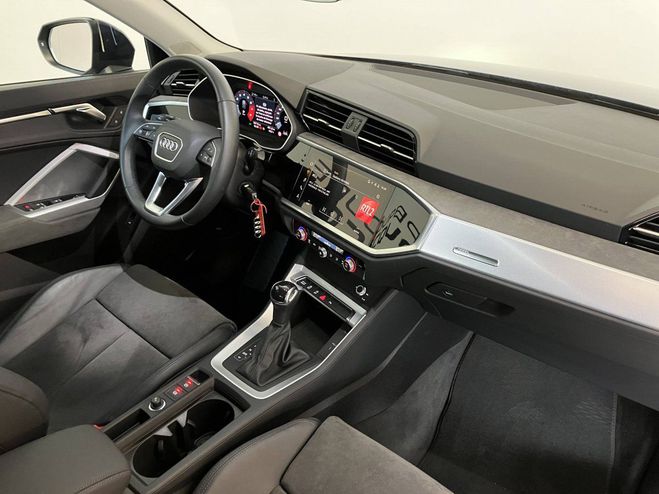 Audi Q3 35 TFSI 150 ch S tronic 7 Design Luxe Bleu de 2022