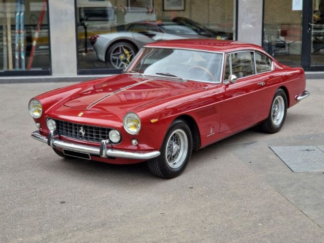 Ferrari 250 GTE Bordeaux de 1962