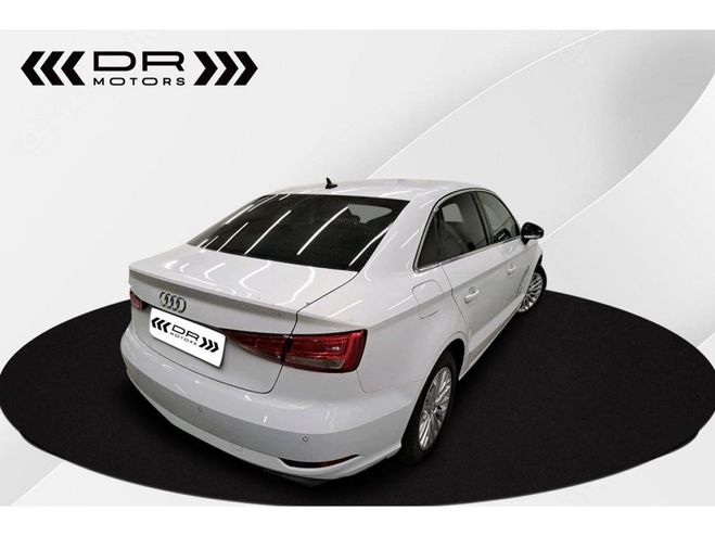 Audi A3 Berline 1.0TFSi S-TRONIC - SMARTPHONE IN Blanc de 2018