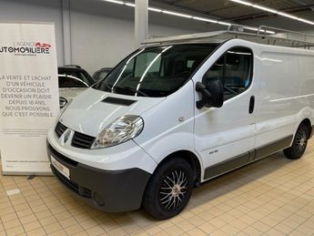  Voir détails -Renault Trafic FGN 2.0 DCI 115 L1H1 1000 KG GRAND CONFO à Montmorot (39)