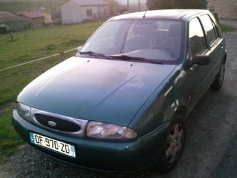  Voir détails -Ford Fiesta 1L25 ZETEC, 75CV à Longessaigne (69)