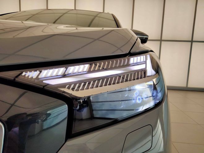 Audi Q4 E-Tron 40 204 ch 82 kW Design Luxe Gris de 2022
